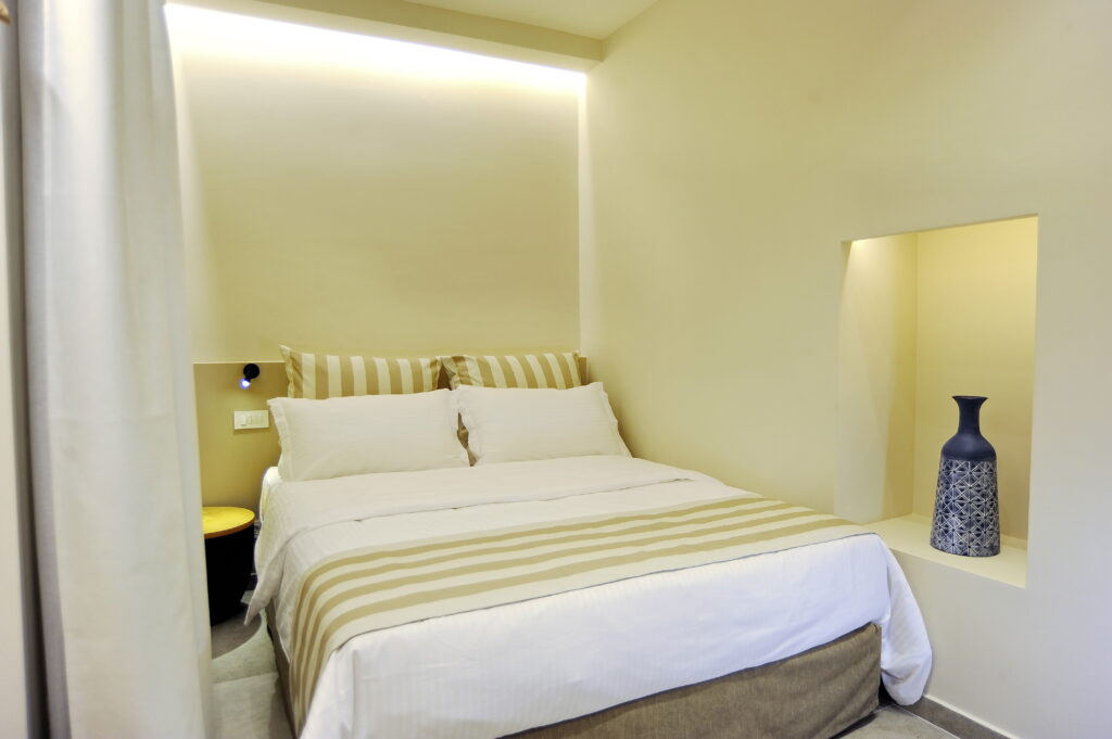 De Mar Suites