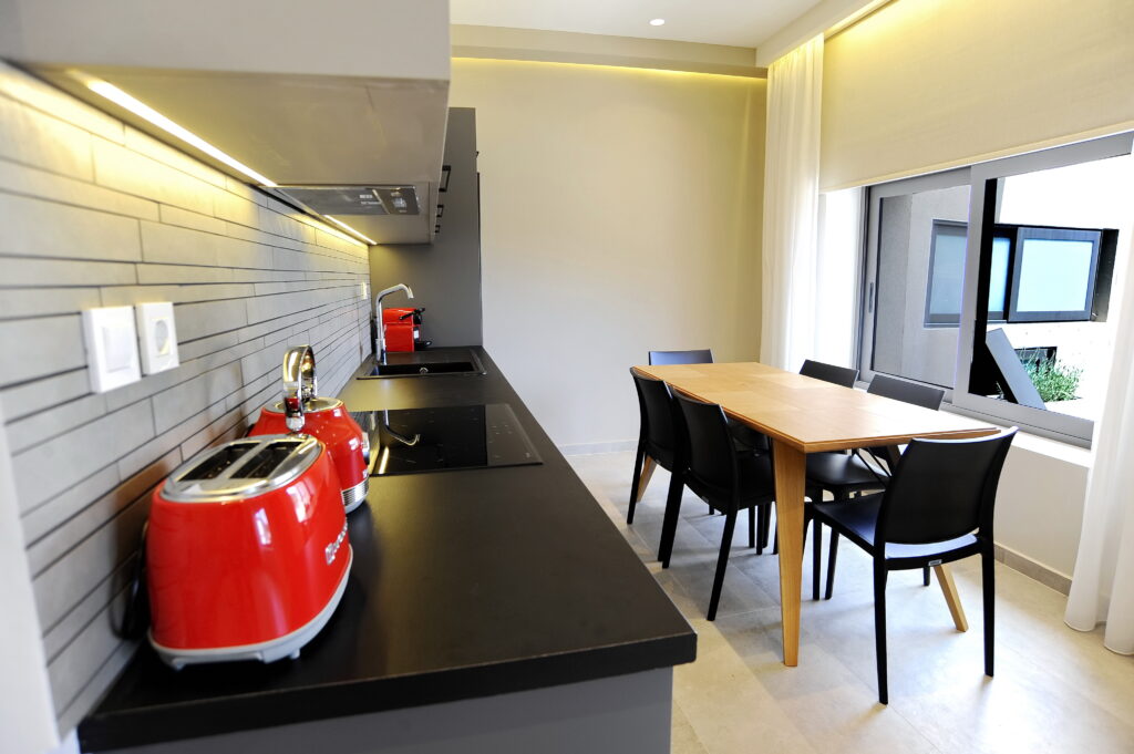 De Mar Suites